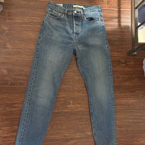 Levi's Wedgie Light Wash Denim Jeans Sz 26 - Picture 1 of 5